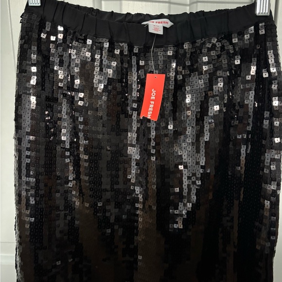 Joe Fresh Black Sequin Skirt Knee-Length Night Out - Picture 2 of 6
